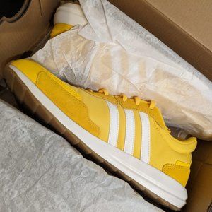 Adidas running shoes size 10 W